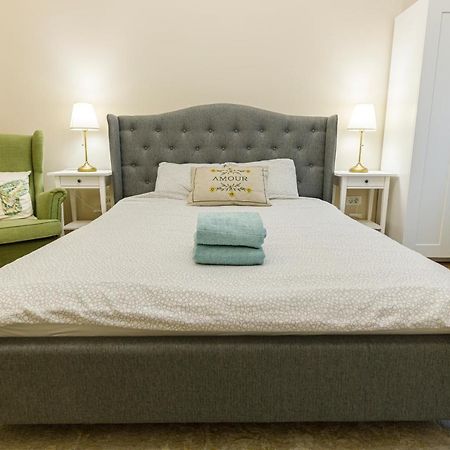 Beautiful Apartment In Heart Of Historical Center Timisoara Luaran gambar